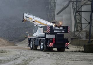 Żurawie terenowe Liebherr LRT 1090-2.1