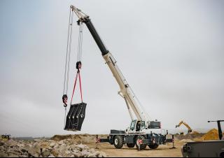 Żurawie terenowe Liebherr LRT 1100-2.1
