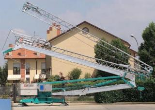 Żurawie wieżowe dolnoobrotowe z wysięgnikiem wodzakowym Cattaneo CM 82 S 4