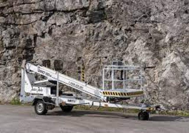 Dino Lift Dino 150 ZX | Dane techniczne | (1996 - 2000) | LECTURA