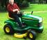 John Deere LT166