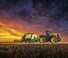 Traktory z napędem 4WD JCB Fastrac 8290
