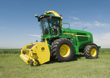 Maszyny do zbioru pasz z napędem 2WD John Deere 7950