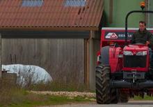Traktory z napędem 2WD Massey Ferguson MF 3650 A