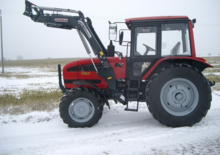 Traktory z napędem 4WD Belarus 1025.3