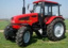 Traktory z napędem 4WD Belarus 1221.3