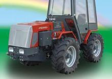 Traktory z napędem 4WD Pierre 387 N