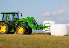 Traktory z napędem 4WD John Deere 5055E