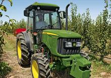 Traktory z napędem 4WD John Deere 5100 GF