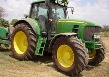 Traktory z napędem 4WD John Deere 7430 E Premium