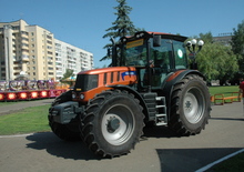 Traktory z napędem 4WD Terrion ATM 4160