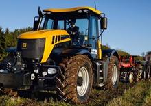 Traktory z napędem 4WD JCB Fastrac 3230-65 Plus