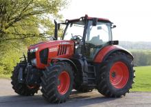 Traktory z napędem 4WD Kubota M7151