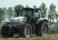 Traktory z napędem 4WD Lamborghini R 7.175 S