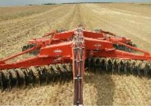 Brona talerzowo-zębowa Kuhn Discover XL 52