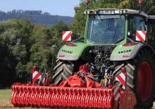 Brony wibracyjne Kuhn HR 3040