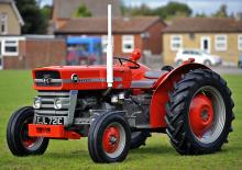 Traktory z napędem 2WD Massey Ferguson 135
