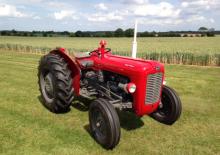 Ciągniki kompaktowe Massey Ferguson 35