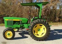 Ciągniki kompaktowe John Deere 820