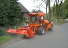 Ciągniki kompaktowe Bergmeister-Hieble 954