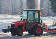 Ciągniki kompaktowe Kubota B2311 HDB