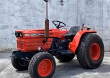 Ciągniki kompaktowe Kubota B8200