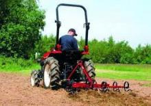 Ciągniki kompaktowe Yanmar EF 233M