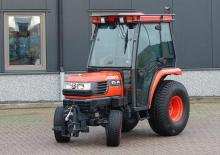 Ciągniki kompaktowe Kubota ST 35 a