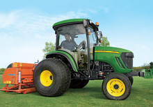 Ciągniki kompaktowe John Deere 4520