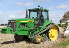 Ciągniki na gąsienicach gumowych John Deere 8410 T
