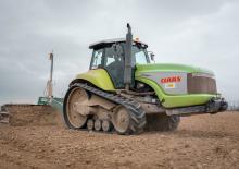 Ciągniki na gąsienicach gumowych Claas Challenger 35 Turbo