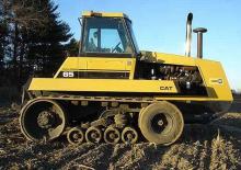 Ciągniki na gąsienicach gumowych Claas Challenger 65 E Turbo