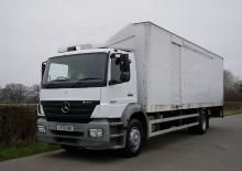 Ciągniki siodłowe Mercedes-Benz Axor 1823