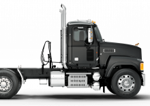 Ciągniki siodłowe Mack Pinnacle Day Cab MP8 4x2