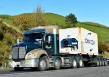 Ciągniki siodłowe Kenworth T410 760mm Mid roof MX13 8x4