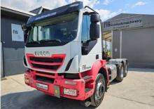Ciągniki siodłowe Iveco TRAKKER AD440T45