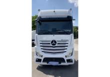 Ciągniki siodłowe ze sztywnym podwoziem Mercedes-Benz Actros 1848 L 4X2