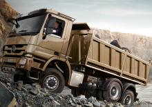 Ciągniki siodłowe ze sztywnym podwoziem Mercedes-Benz Actros 4054 S