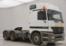 Ciągniki siodłowe ze sztywnym podwoziem Mercedes-Benz Axor 2643