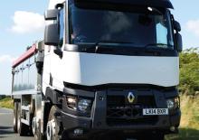 Ciągniki siodłowe ze sztywnym podwoziem Renault C P8X4 13L E6