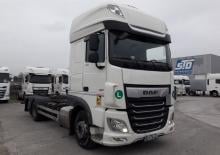 Ciągniki siodłowe ze sztywnym podwoziem DAF CF 530 FAR Low Deck