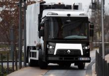 Ciągniki siodłowe ze sztywnym podwoziem Renault D 19 ACCESS NT P4x2 BOM 320E6