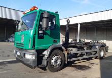 Ciągniki siodłowe ze sztywnym podwoziem Iveco EUROCARGO 180E30