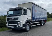 Ciągniki siodłowe ze sztywnym podwoziem Volvo Trucks FM11.330 6x2 Pusher Rigid