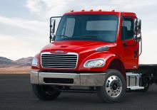 Ciągniki siodłowe ze sztywnym podwoziem Freightliner M2 106 48 Crew Cab Detroit DD8