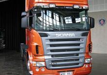 Ciągniki siodłowe ze sztywnym podwoziem Scania R 470 6x2