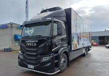 Ciągniki siodłowe ze sztywnym podwoziem Iveco S-WAY AT260S46Y/FS