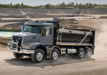 Ciągniki siodłowe ze sztywnym podwoziem Volvo Trucks VHD 300B.565 4x2