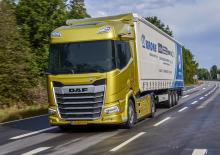 Ciągniki siodłowe ze sztywnym podwoziem DAF XF 450 FAD