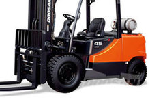 Wózki widłowe z silnikiem wysokoprężnym Doosan D45SC-5
